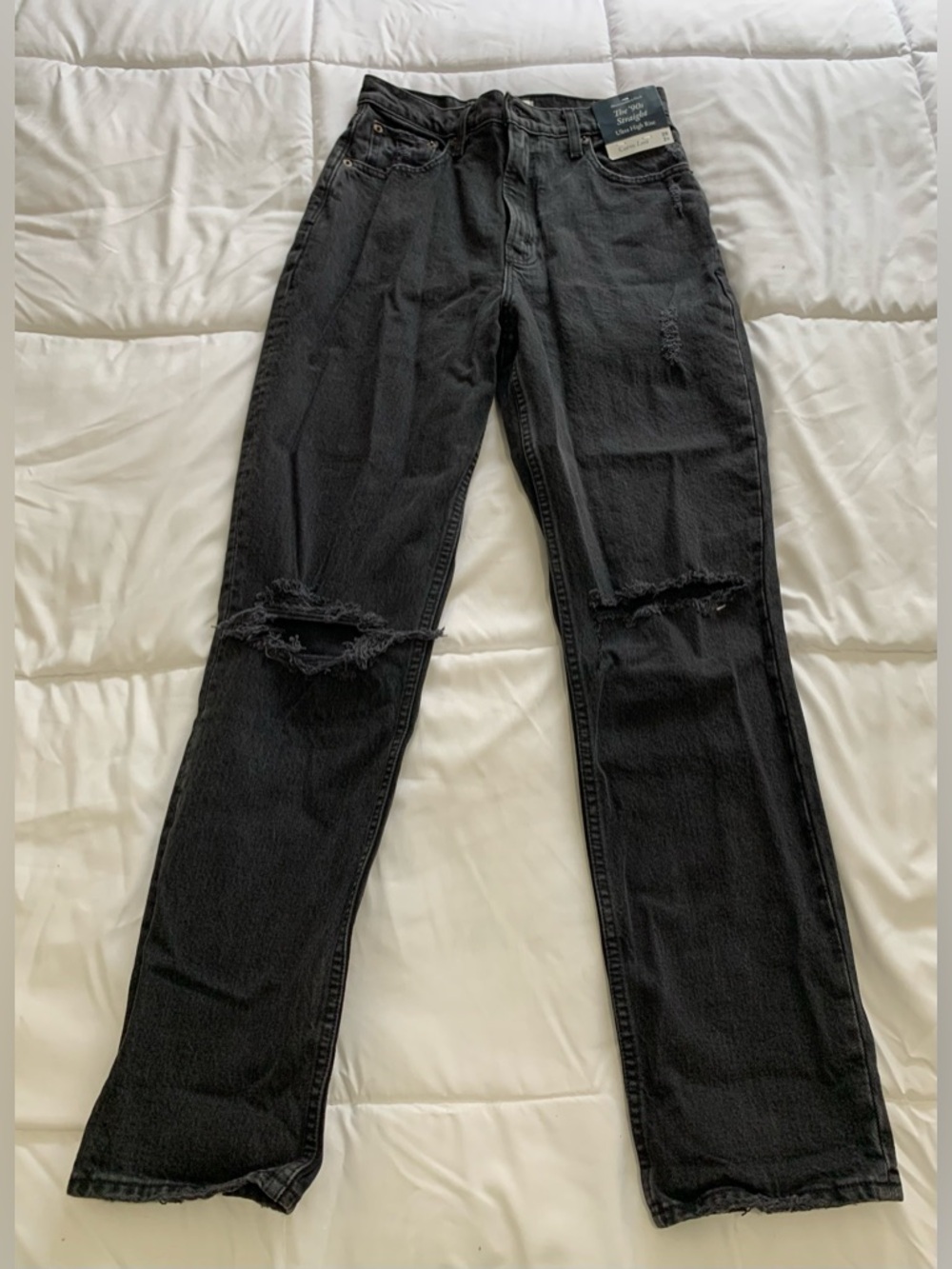 NWTs Abercrombie & Fitch 90s Straight Ultra High Rise Curve Love Size 26 Jeans